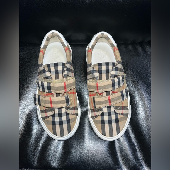 KIDS BURBERRY NOVA PLAID HOOK AND LOOP  TENNIS SHOES EU31 US 13 Youth Toddler - Picture 2 of 9